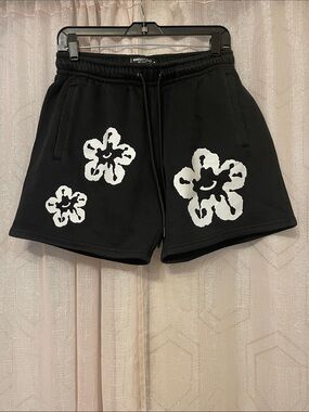 Men’s ROKUSTUDIO Black Fleece  Athletic Shorts with White Floral Prints